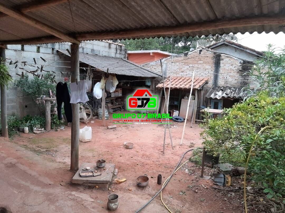 Casa à venda com 3 quartos, 100m² - Foto 4