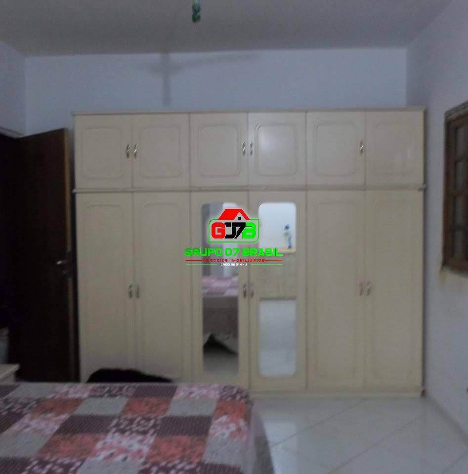 Casa à venda com 3 quartos, 210m² - Foto 6