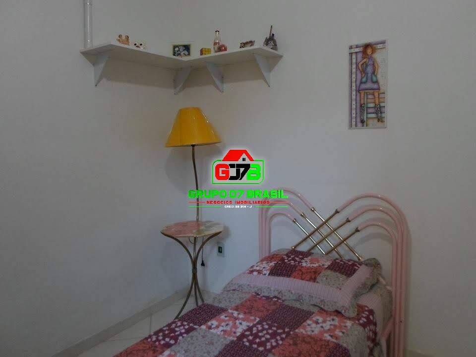 Casa à venda com 3 quartos, 210m² - Foto 3