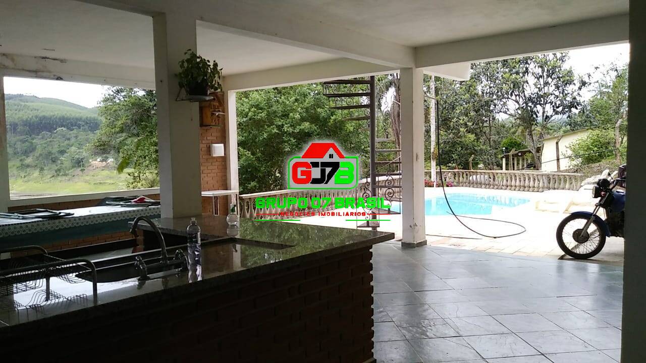 Terreno à venda com 2 quartos, 200m² - Foto 10
