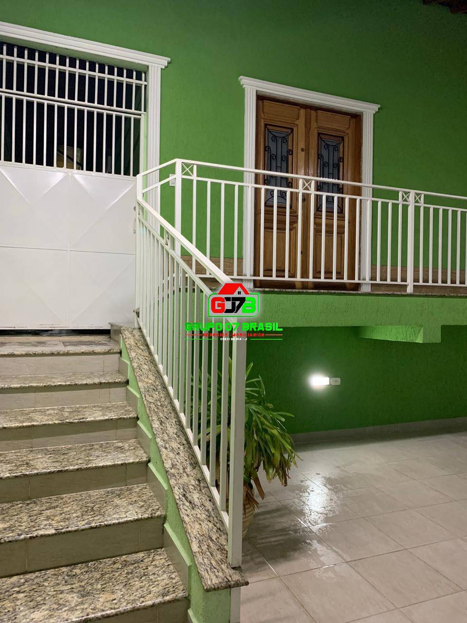 Sobrado, 3 quartos, 208 m² - Foto 1