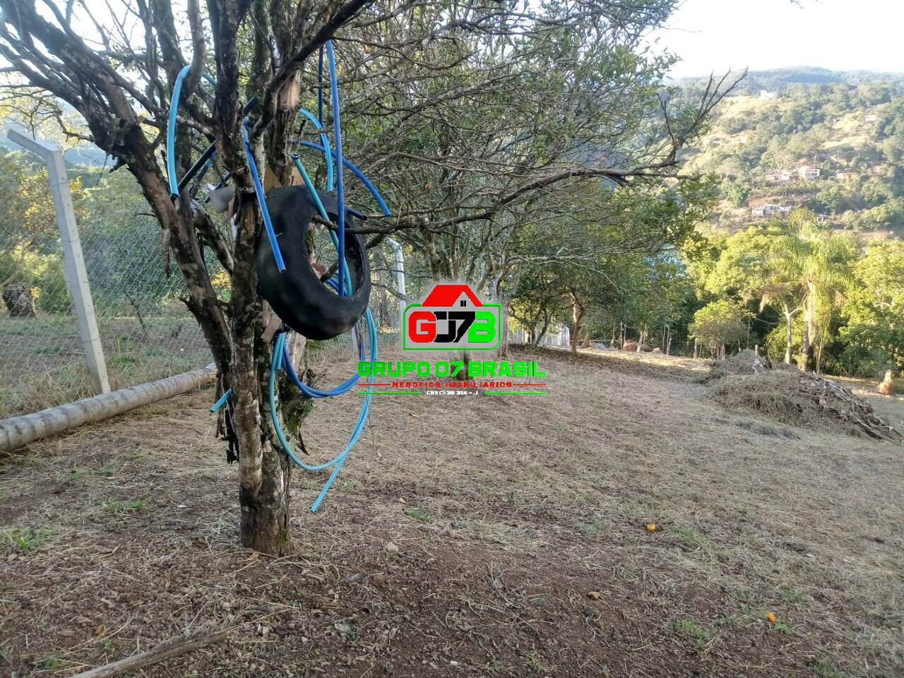 Chácara à venda com 2 quartos, 110m² - Foto 2