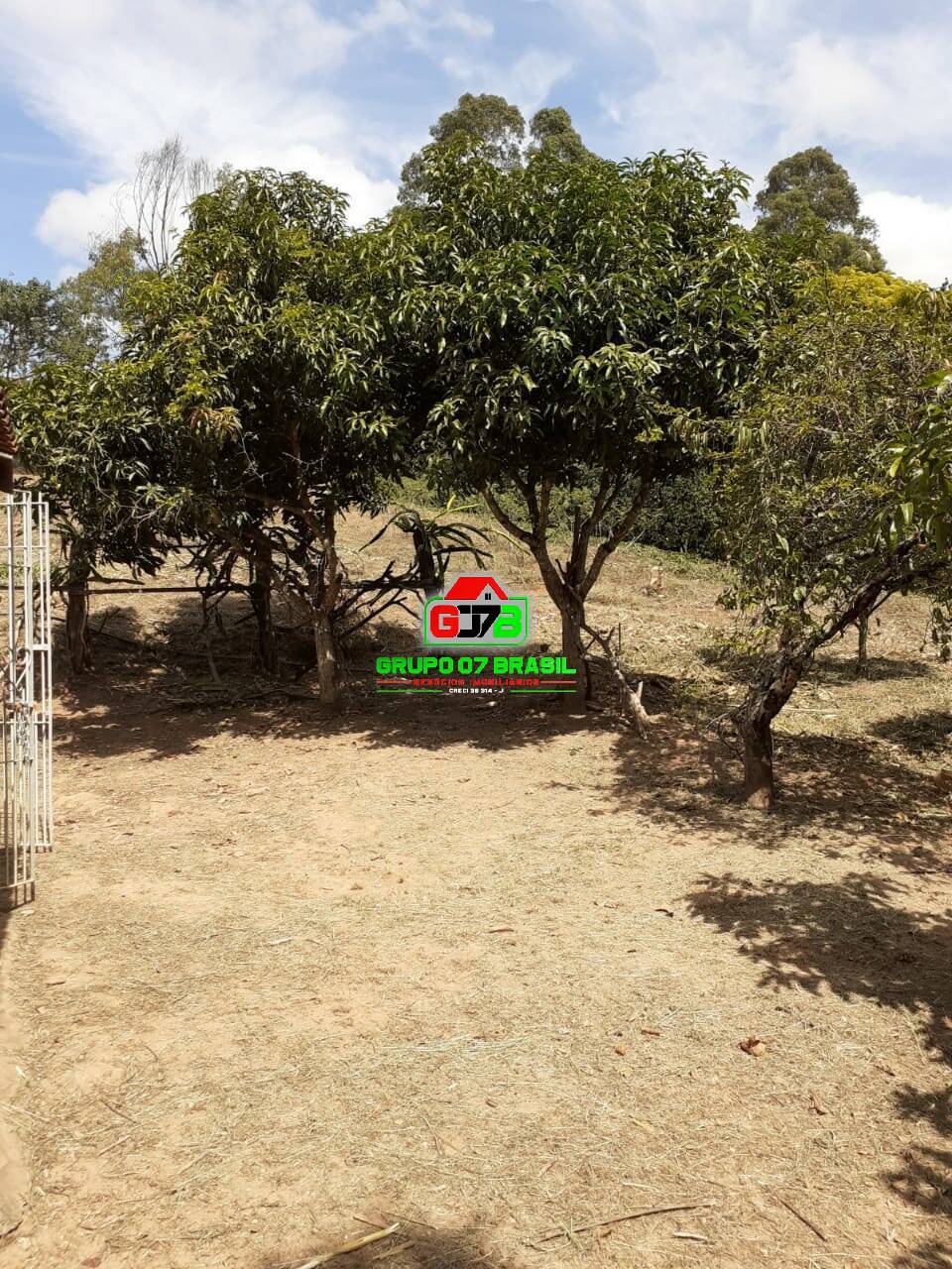 Chácara à venda com 2 quartos, 170m² - Foto 9