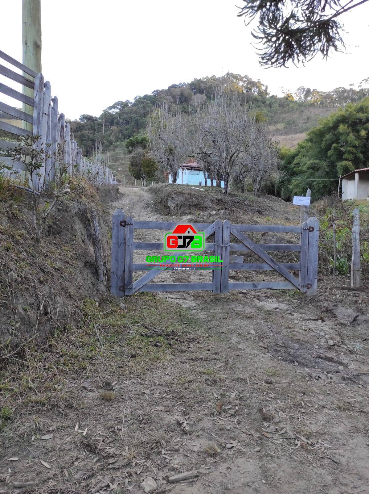 Terreno à venda com 2 quartos, 60m² - Foto 11