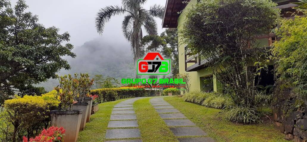 Casa de Condomínio à venda com 3 quartos, 272m² - Foto 2