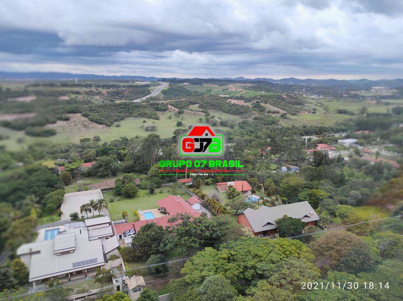 Apartamento, 3 quartos, 240 m² - Foto 1