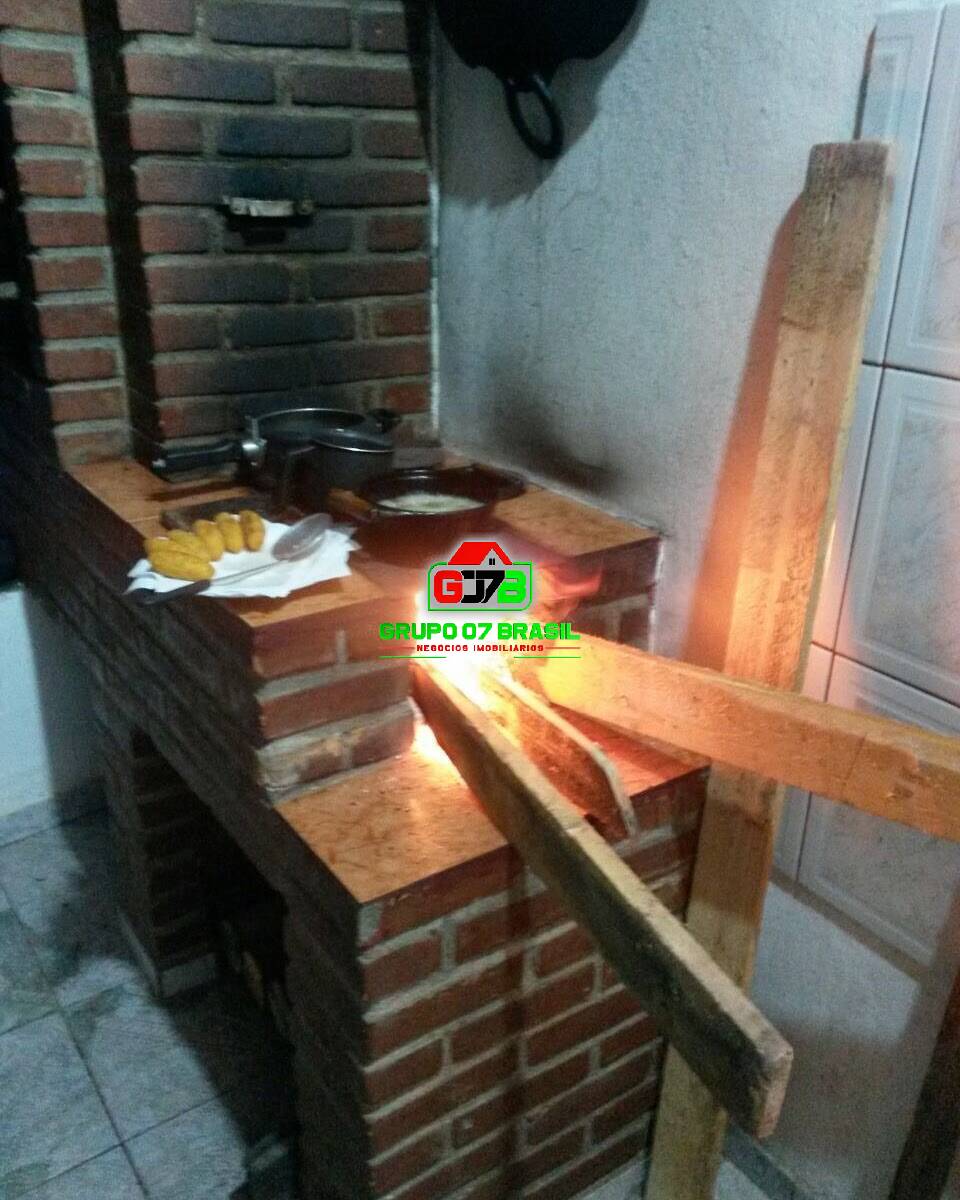 Fazenda à venda com 4 quartos, 150m² - Foto 1