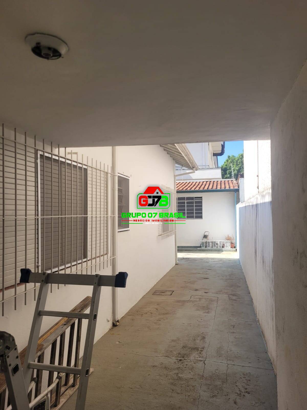 Casa à venda com 4 quartos, 142m² - Foto 4