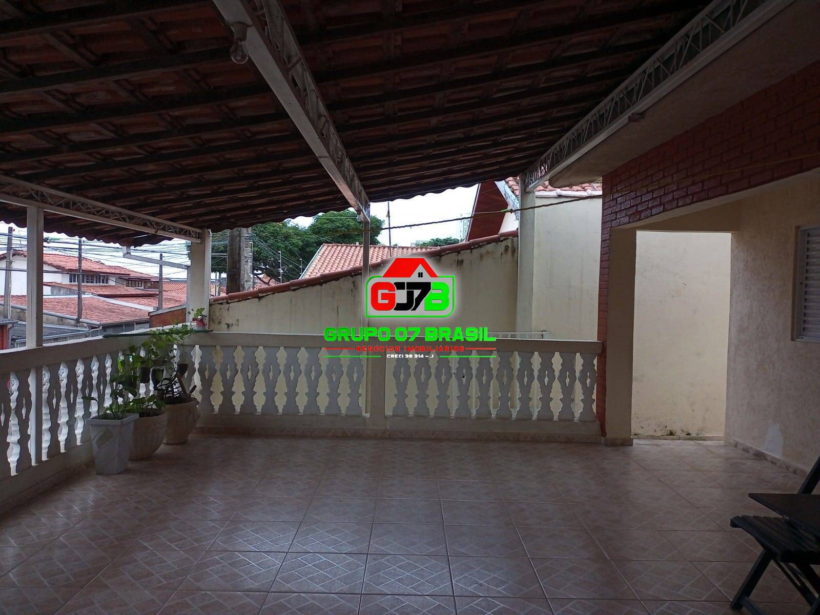 Casa à venda com 3 quartos, 130m² - Foto 1