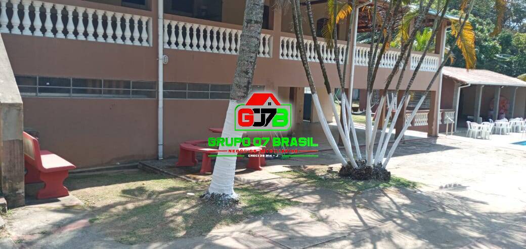 Chácara à venda com 5 quartos, 450m² - Foto 2