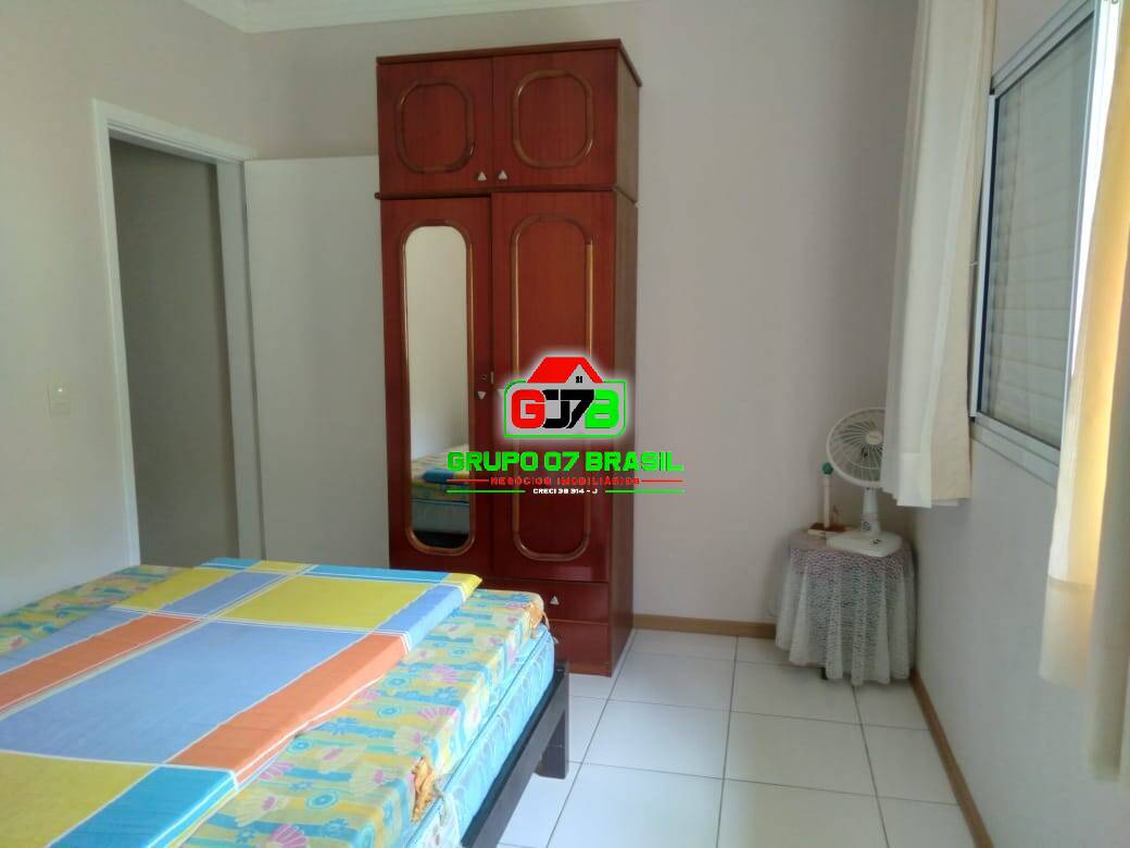 Casa de Condomínio à venda com 4 quartos, 215m² - Foto 9