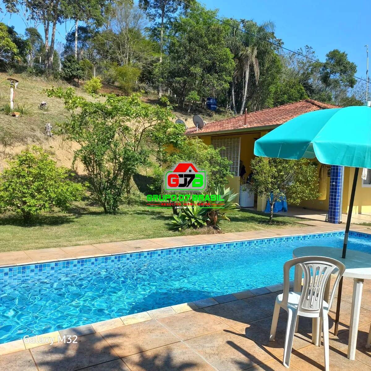 Chácara à venda com 2 quartos, 110m² - Foto 1