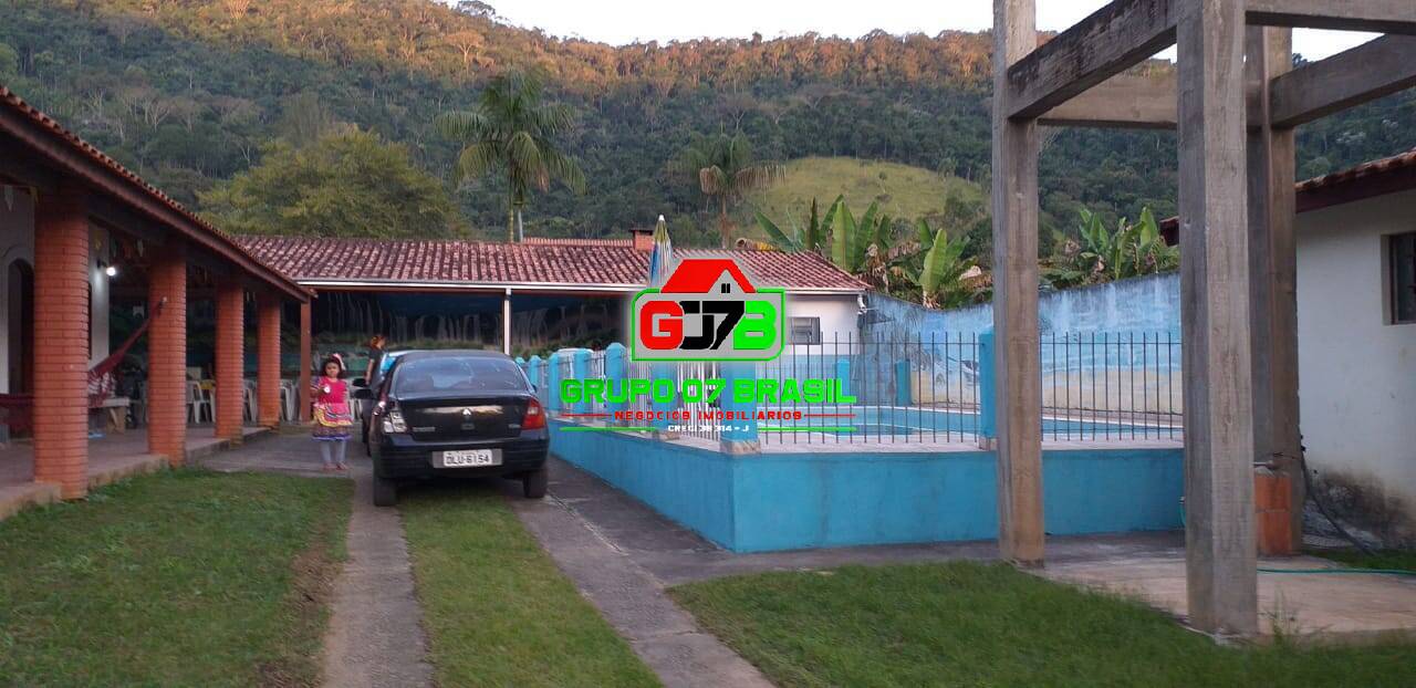 Chácara, 3 quartos, 2818 m² - Foto 8