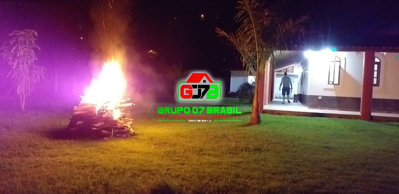 Chácara, 3 quartos, 2818 m² - Foto 14