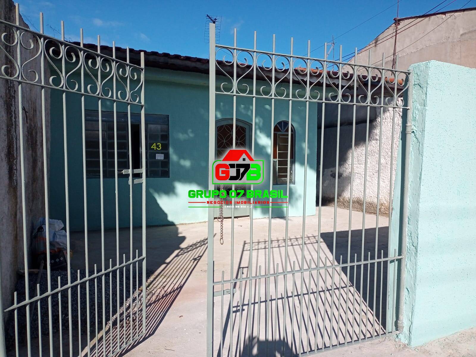 Casa à venda com 2 quartos, 51m² - Foto 1