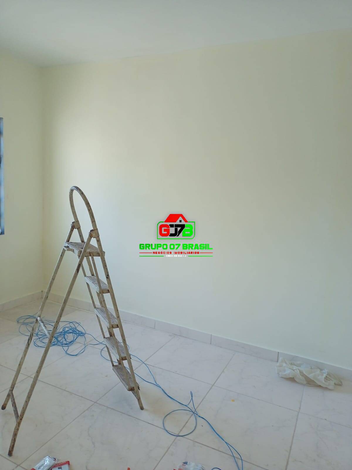 Casa à venda com 2 quartos, 51m² - Foto 9