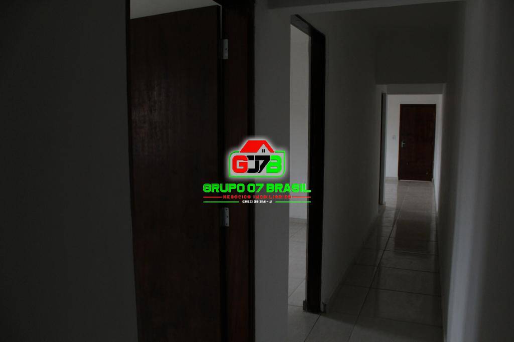 Casa à venda com 2 quartos, 80m² - Foto 5