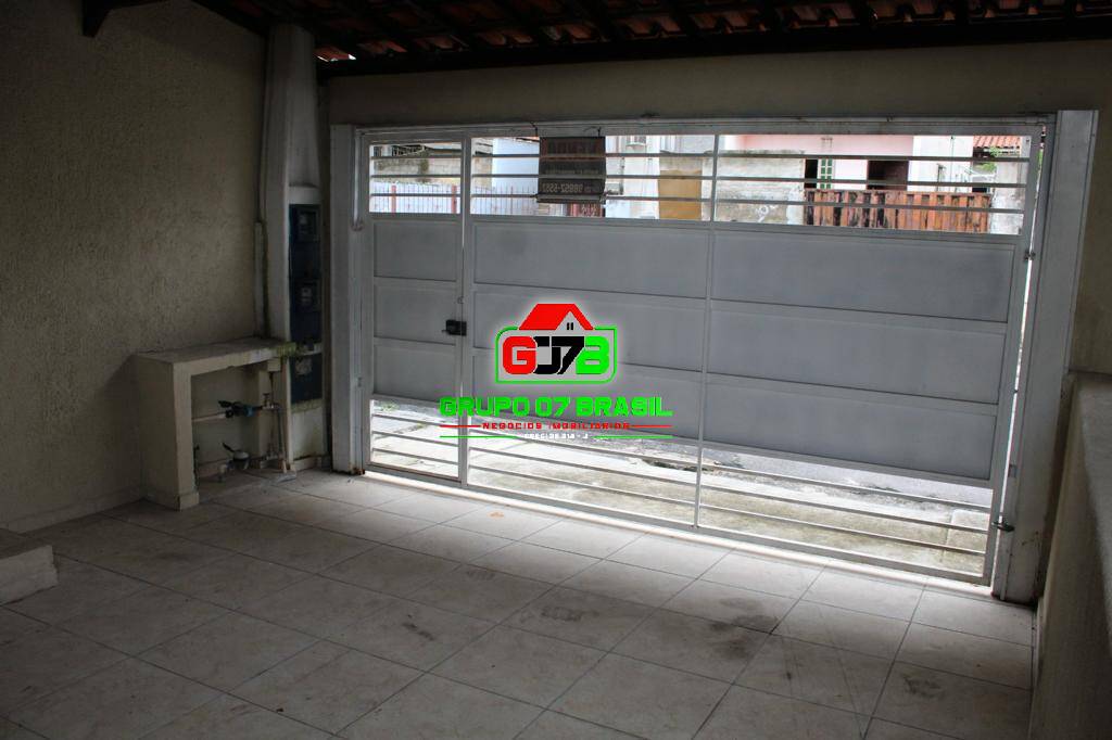 Casa à venda com 2 quartos, 80m² - Foto 11