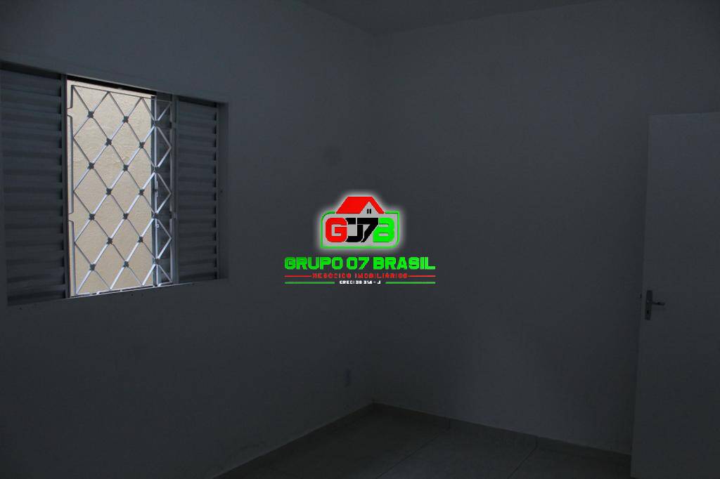 Casa à venda com 2 quartos, 80m² - Foto 25