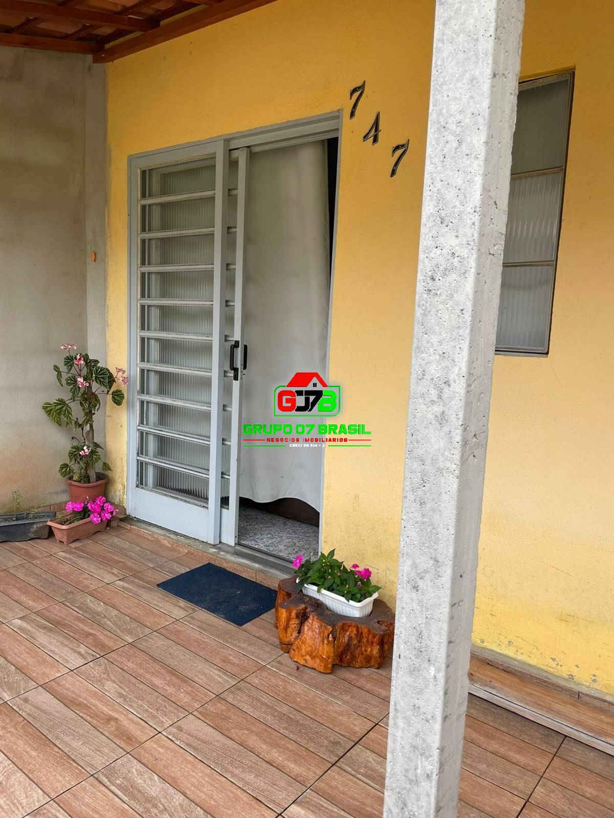 Casa à venda com 3 quartos, 120m² - Foto 2