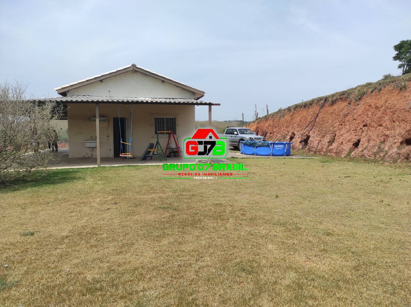 Sítio à venda com 2 quartos, 100m² - Foto 15