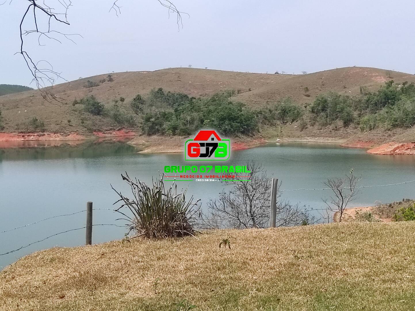 Sítio à venda com 2 quartos, 100m² - Foto 17