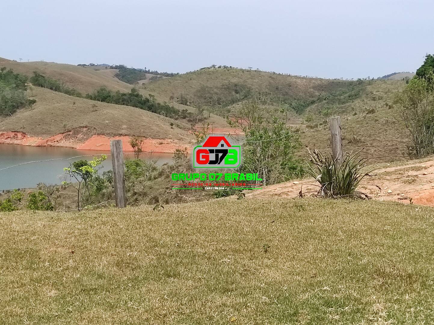 Sítio à venda com 2 quartos, 100m² - Foto 18