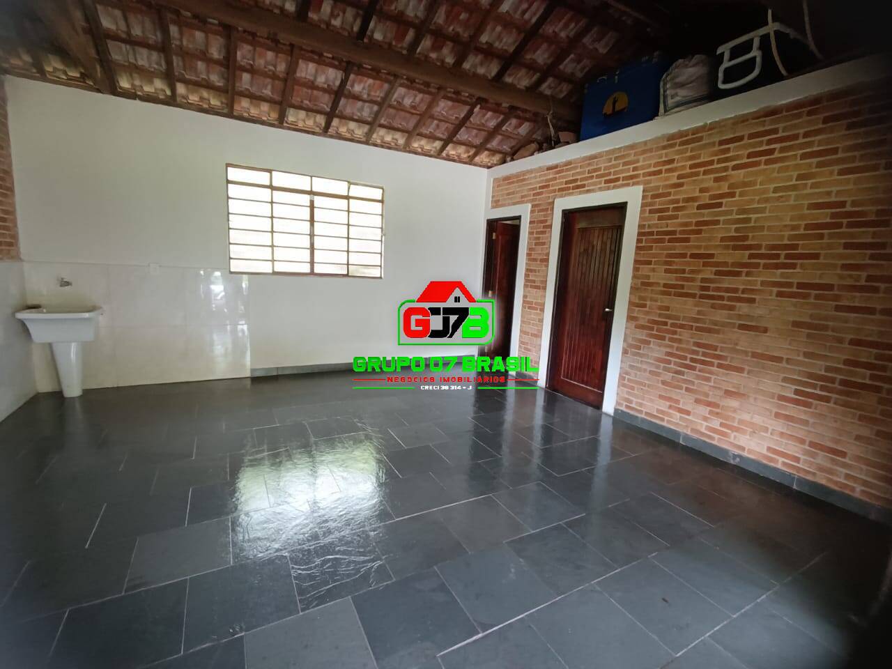 Chácara à venda com 5 quartos, 200m² - Foto 4