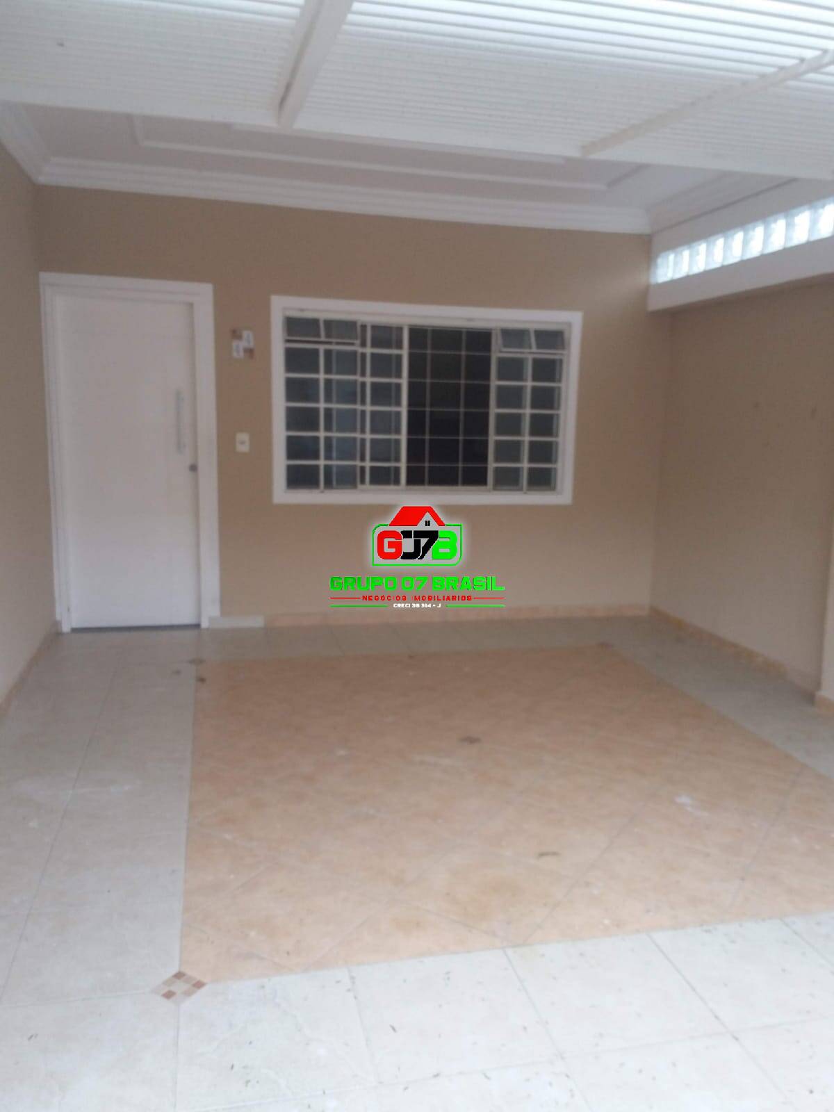 Sobrado à venda com 3 quartos, 360m² - Foto 1