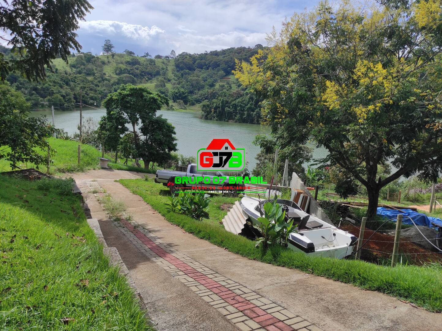 Chácara à venda com 3 quartos, 90m² - Foto 1