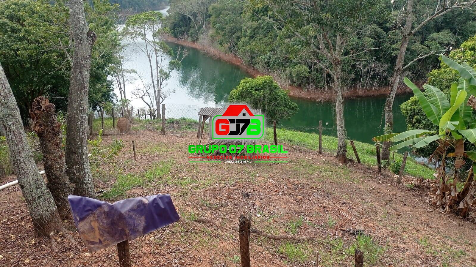 Chácara, 4 quartos, 2800 m² - Foto 1