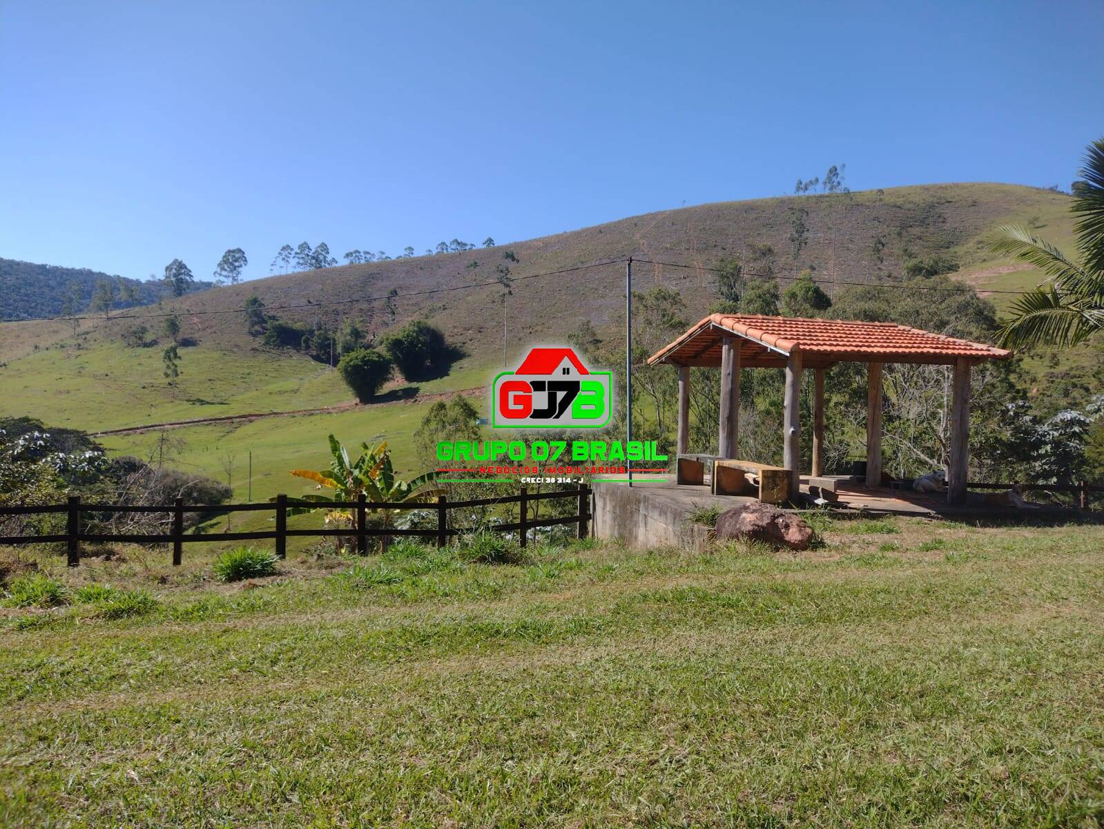 Fazenda à venda com 5 quartos, 200m² - Foto 21