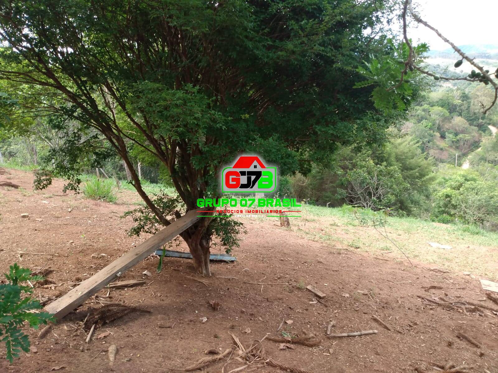 Chácara à venda com 2 quartos, 80m² - Foto 13