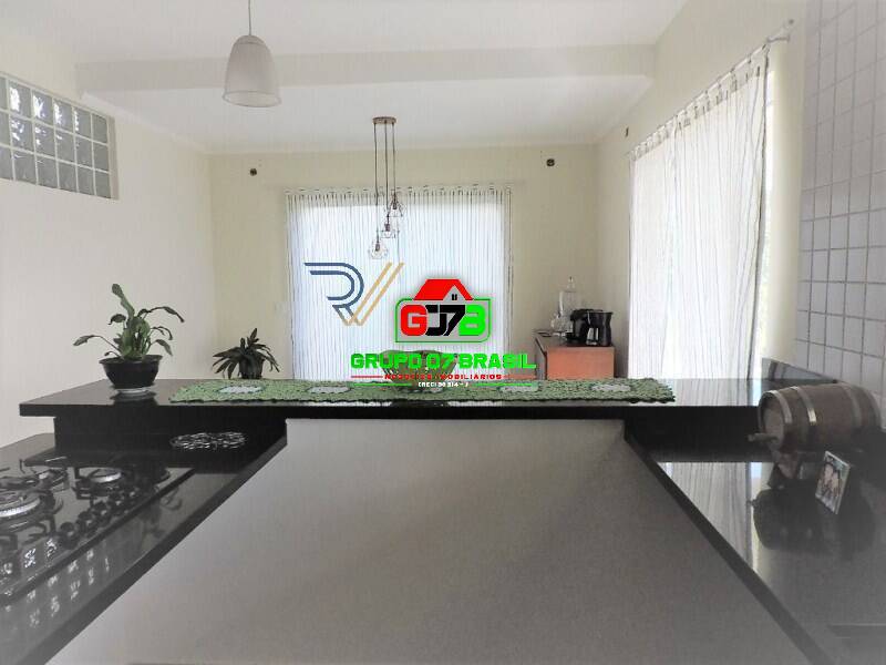 Casa, 3 quartos, 300 m² - Foto 13