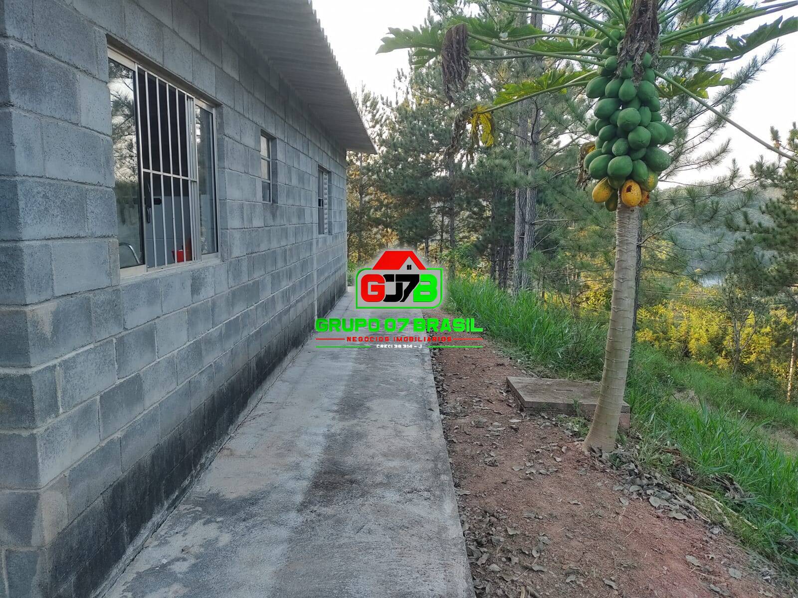 Chácara à venda com 2 quartos, 90m² - Foto 2