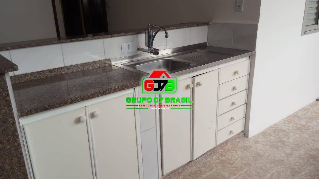Casa à venda com 4 quartos, 166m² - Foto 7
