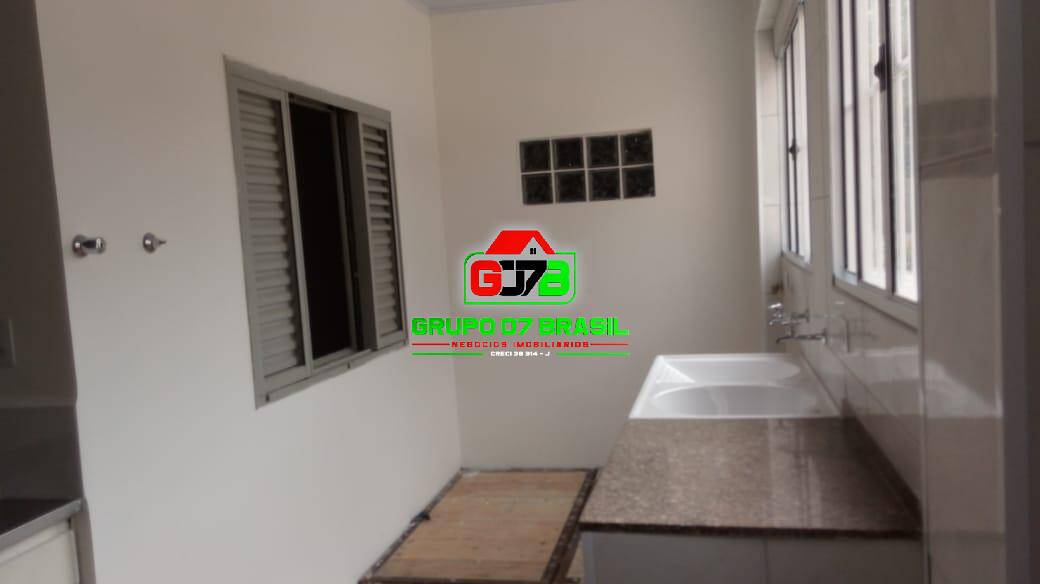 Casa à venda com 4 quartos, 166m² - Foto 11