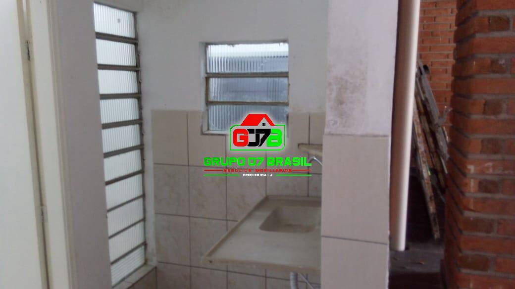 Casa à venda com 4 quartos, 166m² - Foto 17