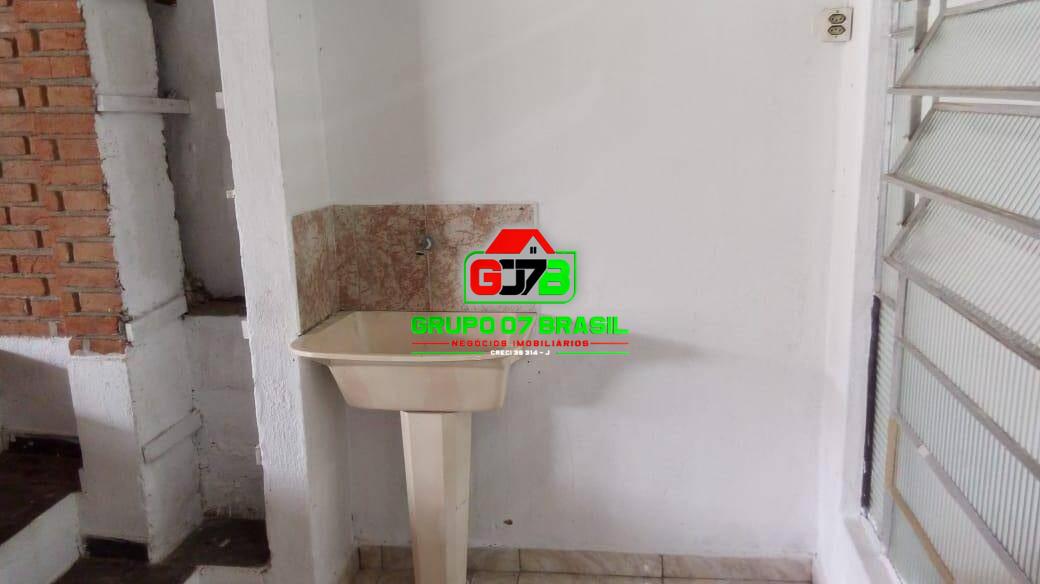 Casa à venda com 4 quartos, 166m² - Foto 18