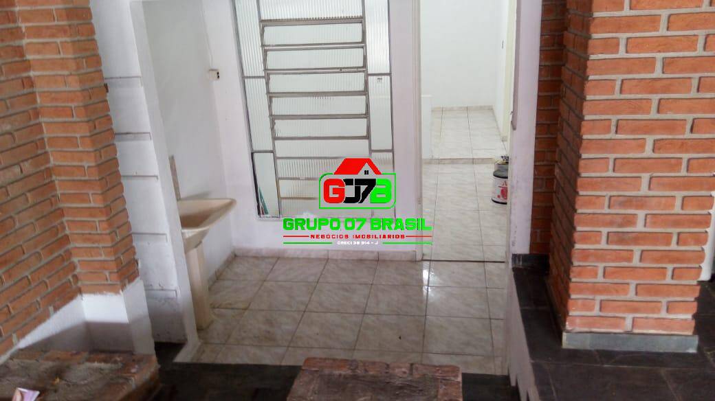 Casa à venda com 4 quartos, 166m² - Foto 19