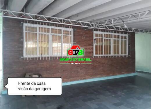 Casa à venda com 5 quartos, 180m² - Foto 1