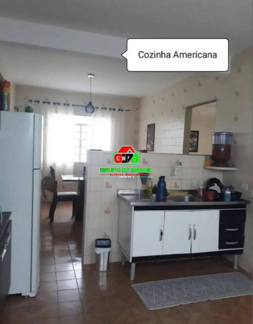 Casa à venda com 5 quartos, 180m² - Foto 2