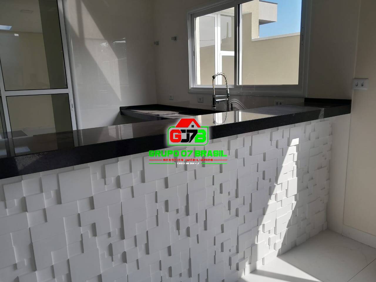 Casa de Condomínio à venda com 3 quartos, 179m² - Foto 4