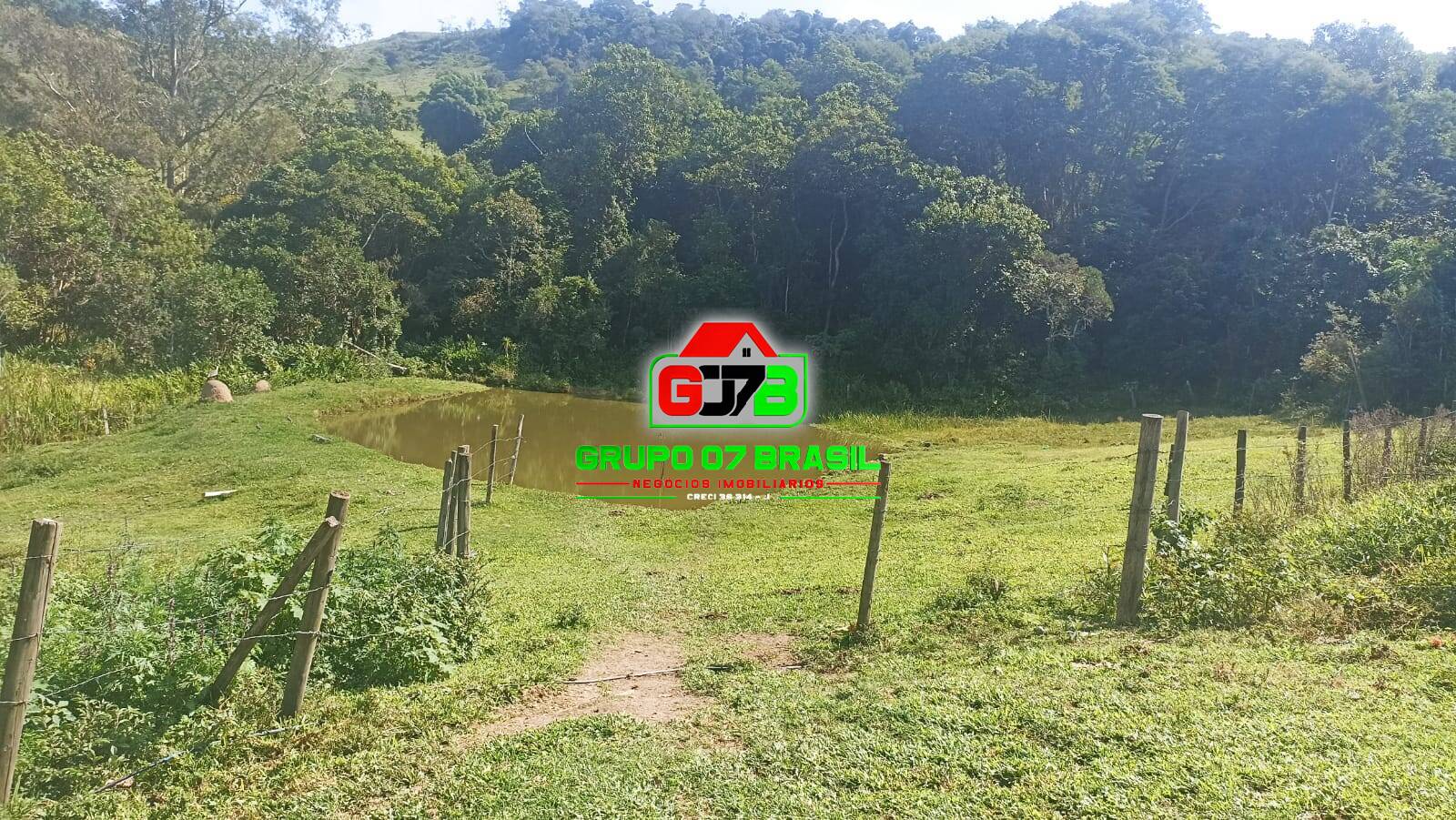 Sítio, 2 quartos, 200 m² - Foto 1