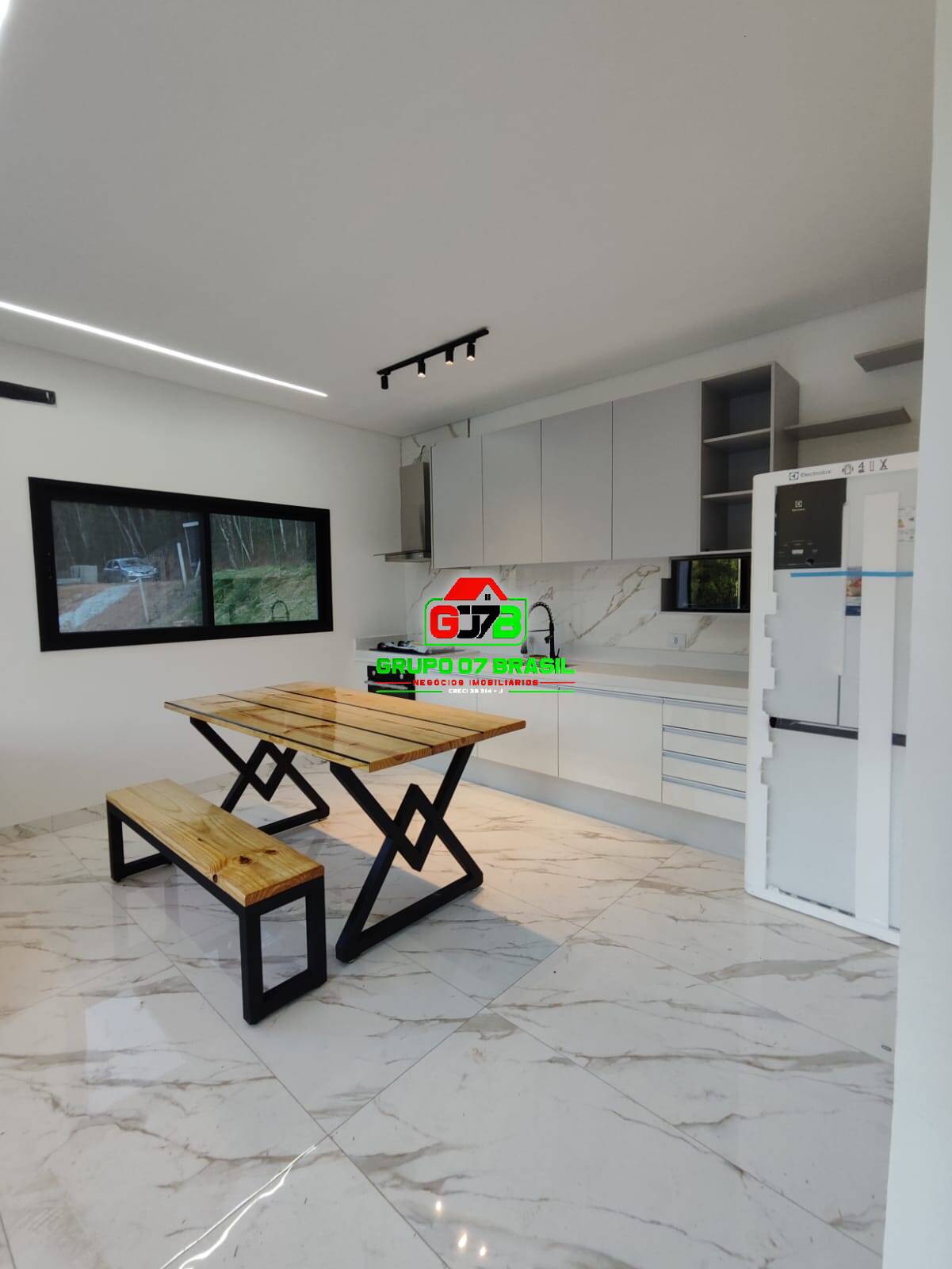 Casa à venda com 3 quartos, 350m² - Foto 56