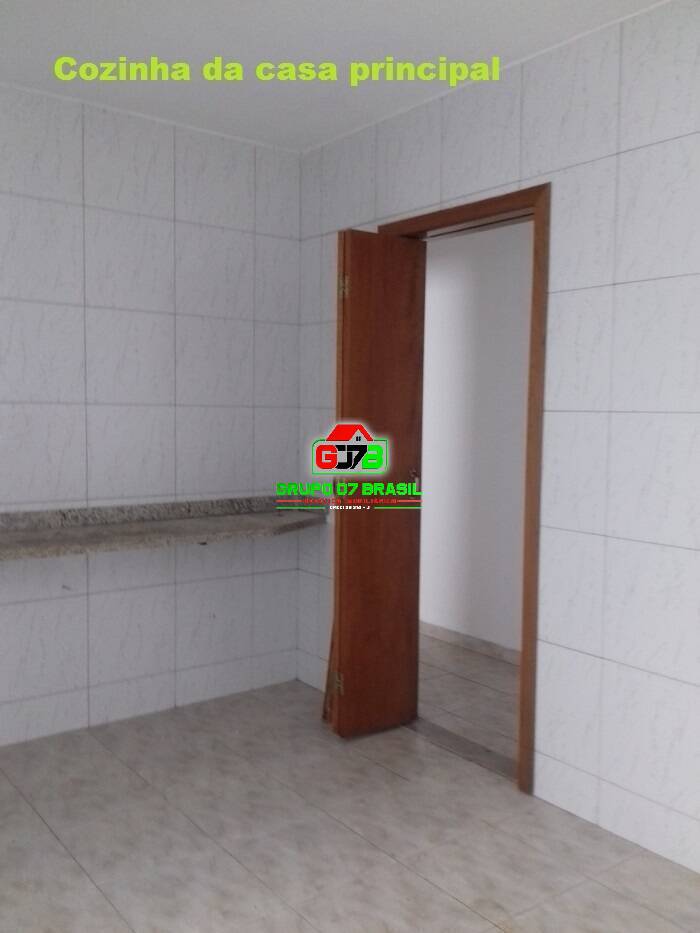 Casa, 3 quartos, 250 m² - Foto 6